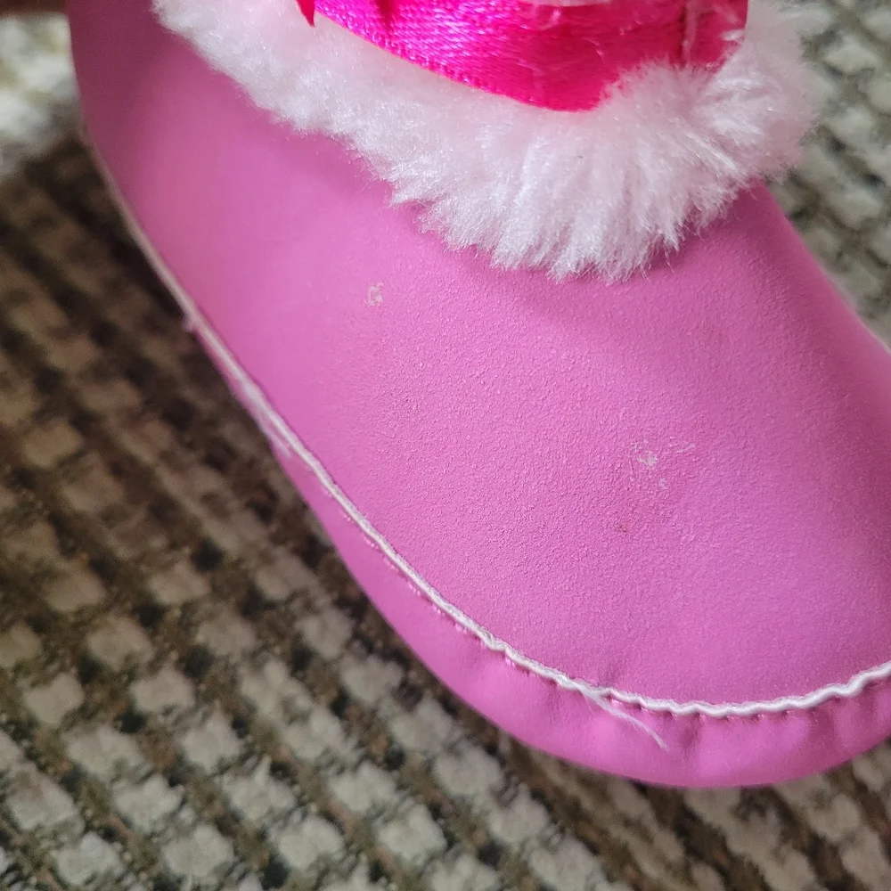 Like new Pink girl baby boots